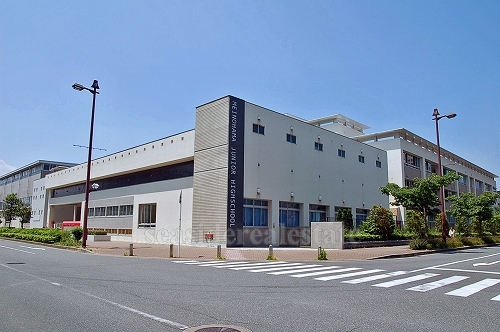 ライオンズマンション愛宕 中学校：姪浜中学校　2060m　近隣