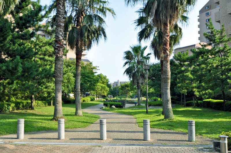 クリスタージュ弐番館 散策路
