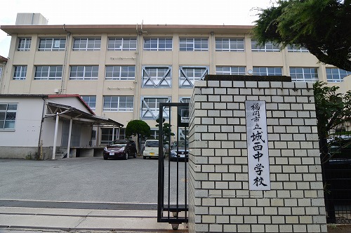 ライオンズマンション大濠タワー 中学校：城西中学校　997m　近隣